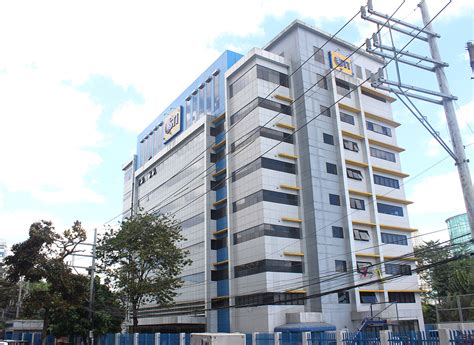 cubao college schools.